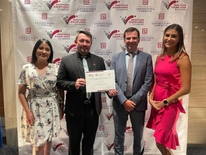 Ministerio de Educaci&oacute;n y Fundaci&oacute;n Telef&oacute;nica reciben reconocimiento