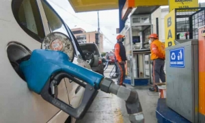 Gobierno de Daniel Noboa analiza la focalizaci&oacute;n de subsidios de gasolinas extra y ecopa&iacute;s