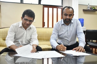 Firman convenio para la implementaci&oacute;n del distrito de maquinaria en Centinela del C&oacute;ndor