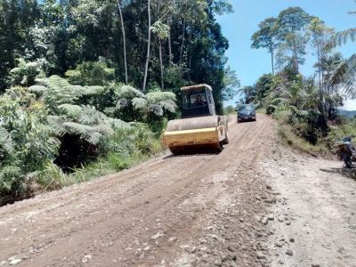 Distrito &ldquo;E&rdquo; atiende la vialidad rural de Nangaritza, Paquisha y Centinela del C&oacute;ndor