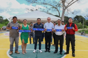 Inauguraci&oacute;n de nueva cancha de uso m&uacute;ltiple en el barrio  Los Guayacanes, el pangui