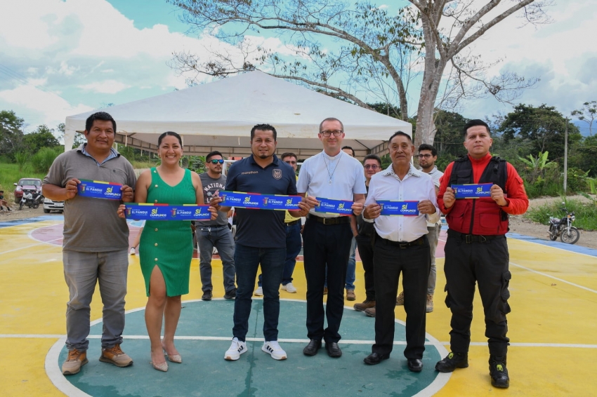 Inauguración de nueva cancha de uso múltiple en el barrio  Los Guayacanes, el pangui