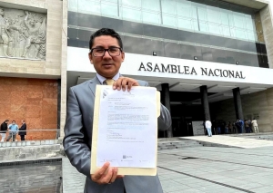Diego Esparza presenta proyecto legal para fortalecer la cultura en las provincias