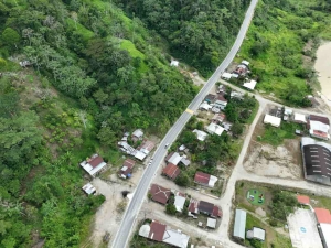 Prefectura entreg&oacute; el proyecto vial de Paquisha hacia Conguime