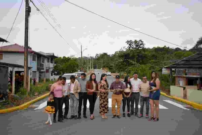 Municipio inaugur&oacute; asfaltado, bordillos y alcantarillado en el Miassi