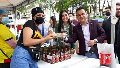 MIES impulsa la reactivaci&oacute;n econ&oacute;mica con la feria del encuentro en Loja