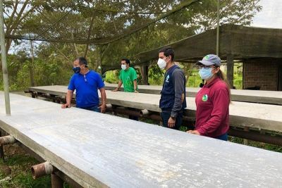Prefectura firm&oacute; convenios para fortalecer las Cuencas H&iacute;dricas en parroquias de Palanda y Chinchipe