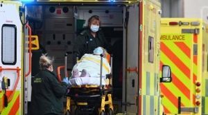 Reino Unido autoriza infectar a personas sanas para probar f&aacute;rmacos anticovid