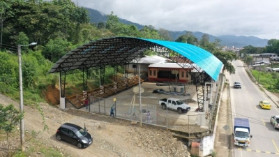 Nueva cubierta para el barrio 18 de Noviembre al norte de la ciudad de Yantzaza