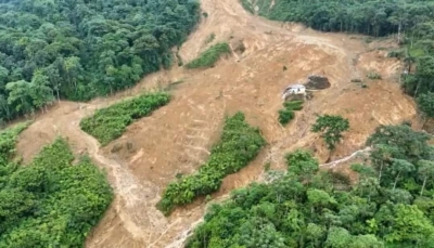 Dos desaparecidos tras deslave en zona minera de Ponce Enr&iacute;quez