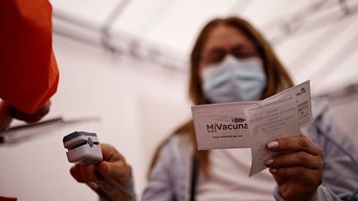 Carn&eacute; de vacunaci&oacute;n ser&aacute; un requisito para ingresar a Colombia