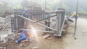 MTOP avanza en la construcci&oacute;n del nuevo puente El Destrozo