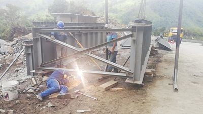 MTOP avanza en la construcci&oacute;n del nuevo puente El Destrozo
