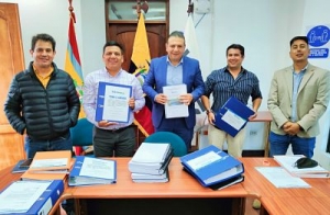 Alcalde del cant&oacute;n Zamora present&oacute; 15 proyectos ante el Banco de Desarrollo del Ecuador