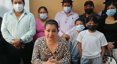 Asamble&iacute;sta entrega computadoras a escuelas rurales unidocentes