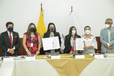 Mesa de concertaci&oacute;n resuelve volver a invitar al Gobierno a nuevo di&aacute;logo
