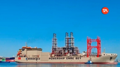 Barcaza turca de generaci&oacute;n el&eacute;ctrica lleg&oacute; a puerto de Santa Elena