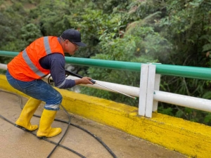 Puentes del cant&oacute;n Chinchipe reciben mantenimiento