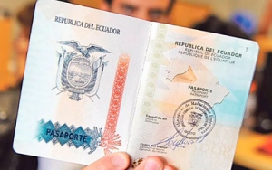 Ecuador emitir&aacute; "visa n&oacute;mada" para captar turismo, capitales y consumo de extranjeros