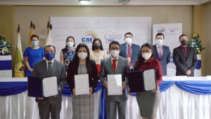 Asamble&iacute;stas provinciales recibieron credenciales