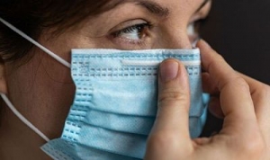 Multa de USD 106,25 por no usar mascarilla en espacios p&uacute;blicos de Quito