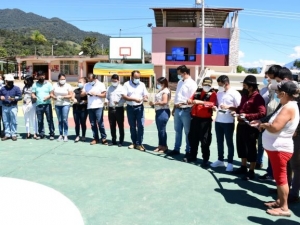 Construcci&oacute;n de Redes El&eacute;ctricas, Alumbrado P&uacute;blico y m&aacute;s obras en el barrio San Jos&eacute; de la ciudad de Zumbi