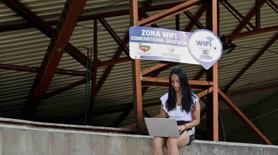 300 familias de la parroquia Tundayme acceden a internet gratuito con apoyo de ECSA