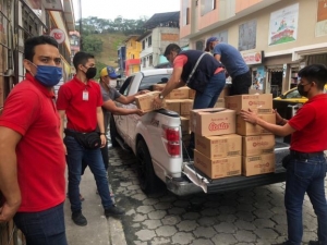 Empresa privada dona 200 raciones alimenticias