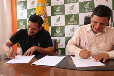 Firma de convenio para el Octavo Festival de la Ca&ntilde;a y la Melcocha