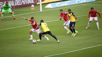 Ecuador empata como local con Chile en las eliminatorias