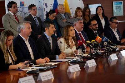 Gobierno revisar&aacute; cortes de luz en sector industrial tras reuni&oacute;n con empresarios