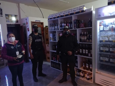 11 detenidos y un establecimiento clausurado por feriado