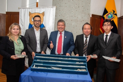 Lundin Gold refuerza su compromiso con la educaci&oacute;n a trav&eacute;s de la entrega de una colecci&oacute;n especial de testigos de perforaci&oacute;n a la Escuela Polit&eacute;cnica Nacional