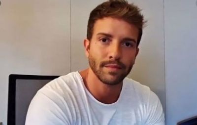 Pablo Albor&aacute;n cantautor espa&ntilde;ol le grita al mundo: soy homosexual