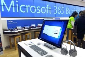 Microsoft cerrar&aacute; casi todas sus tiendas