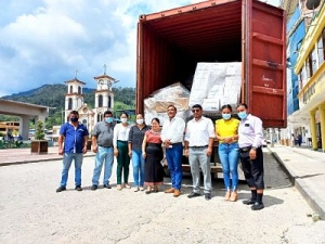 Arrib&oacute; a Yantzaza ayuda humanitaria para personas vulnerables